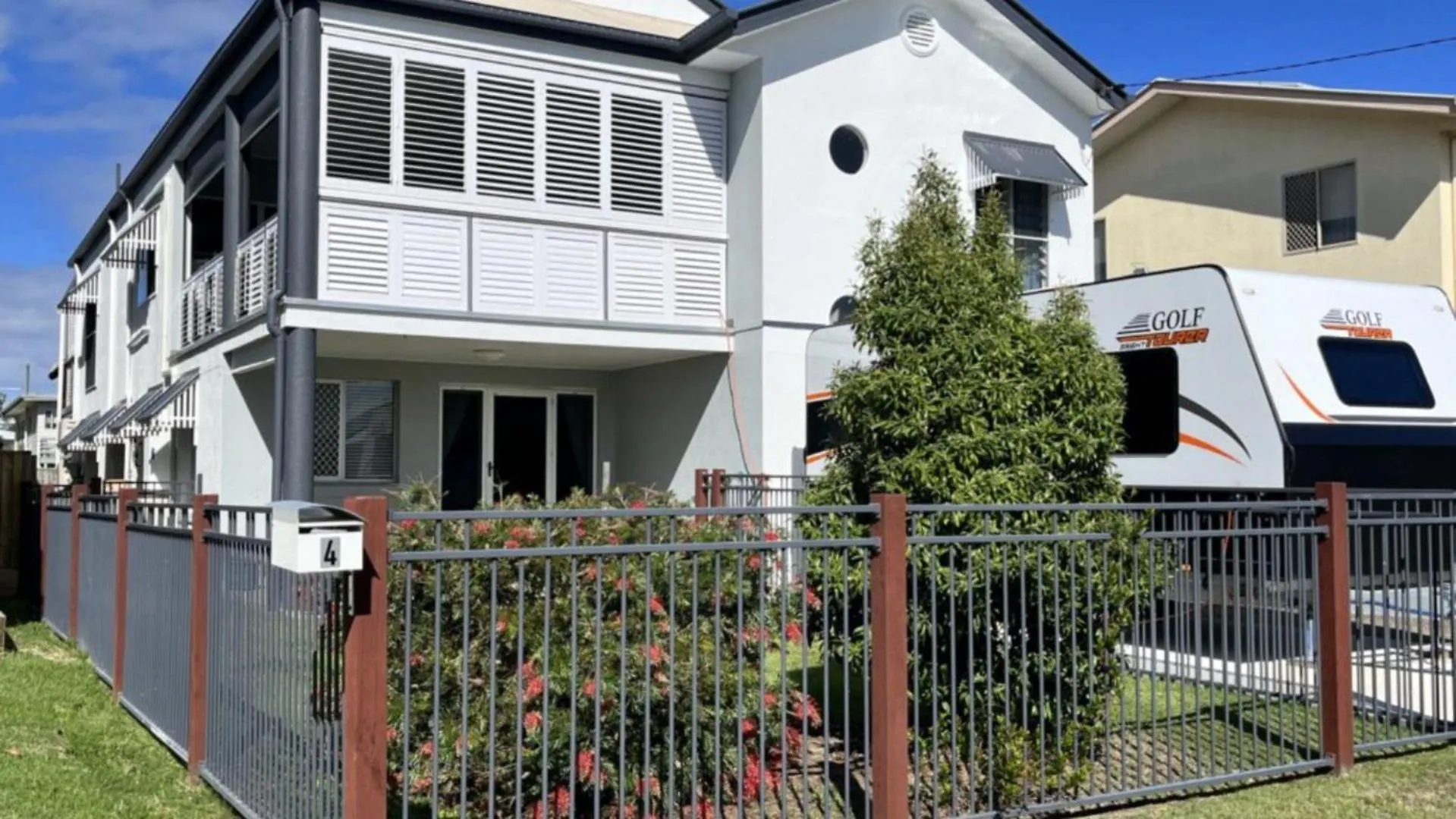 Drakes Hideaway Villa Golden Beach Holiday home